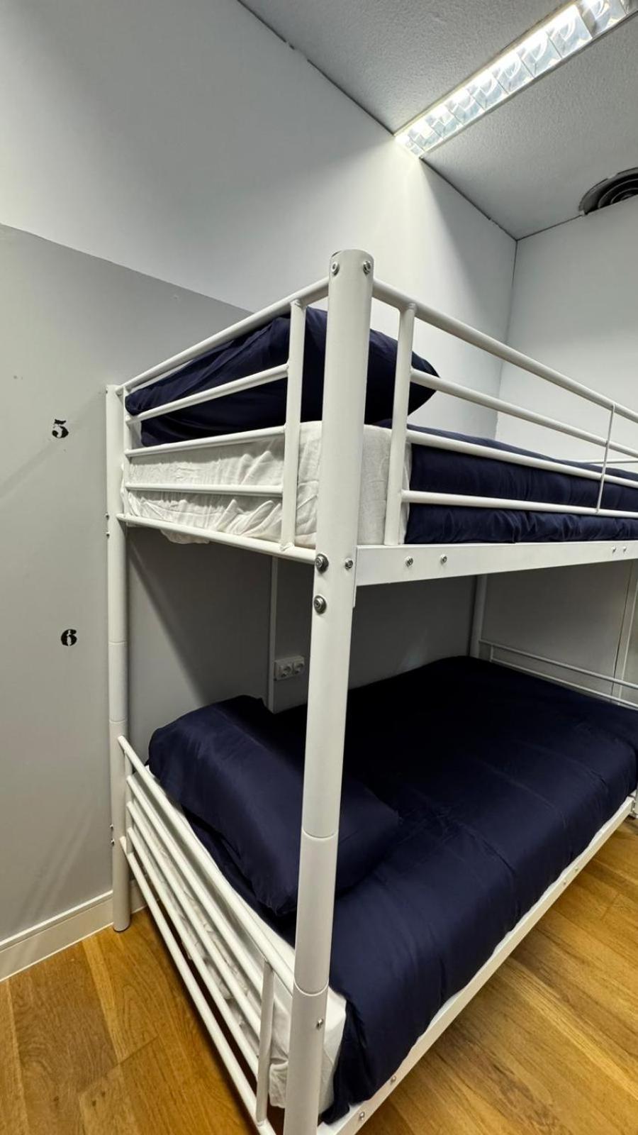 Hostel Puerta Del Angel Мадрид Екстер'єр фото