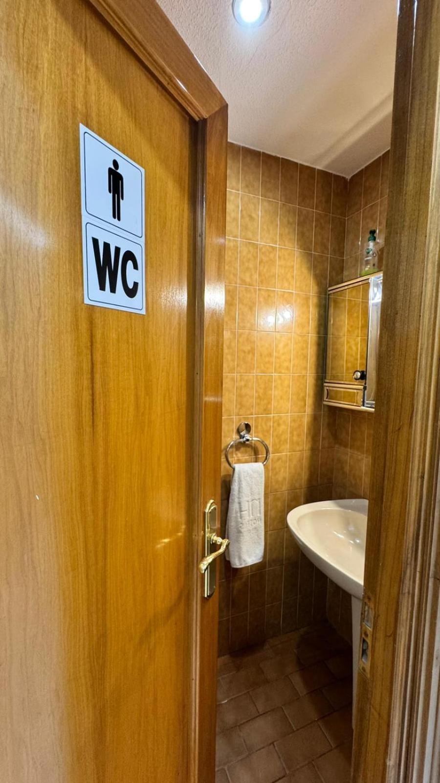 Hostel Puerta Del Angel Мадрид Екстер'єр фото
